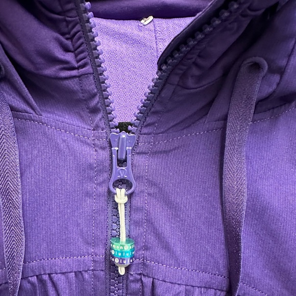 Lululemon Community Jacket in Purple Size 8 - Picture 8 of 8